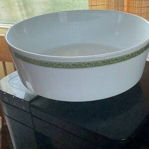 Centura by Corning Lynwood green serving bowl